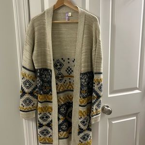 Women’s Long sleeved cardigan